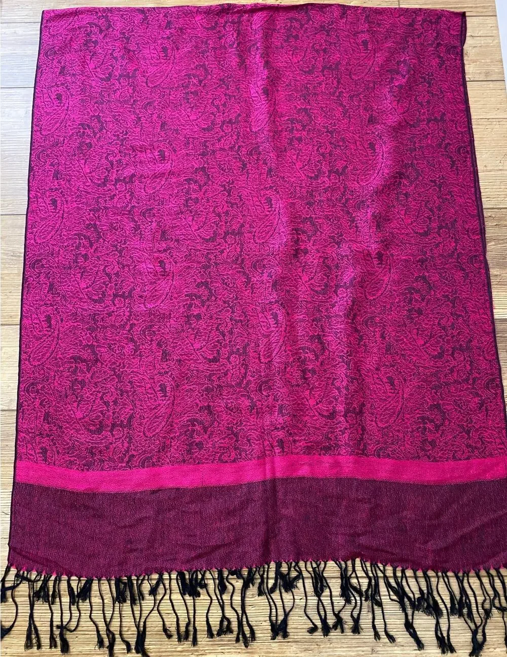 Pashmina Magenta Wrap/Shawl w/Paisley Print